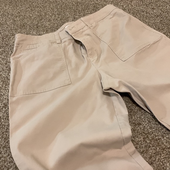 Jones of New York capri pants - Picture 2 of 4